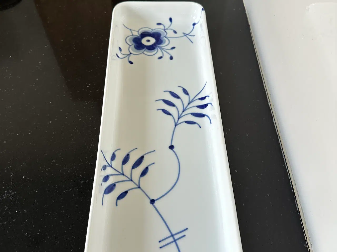 Billede 1 - Royal Copenhagen Blå Mega Riflet Tapasfad