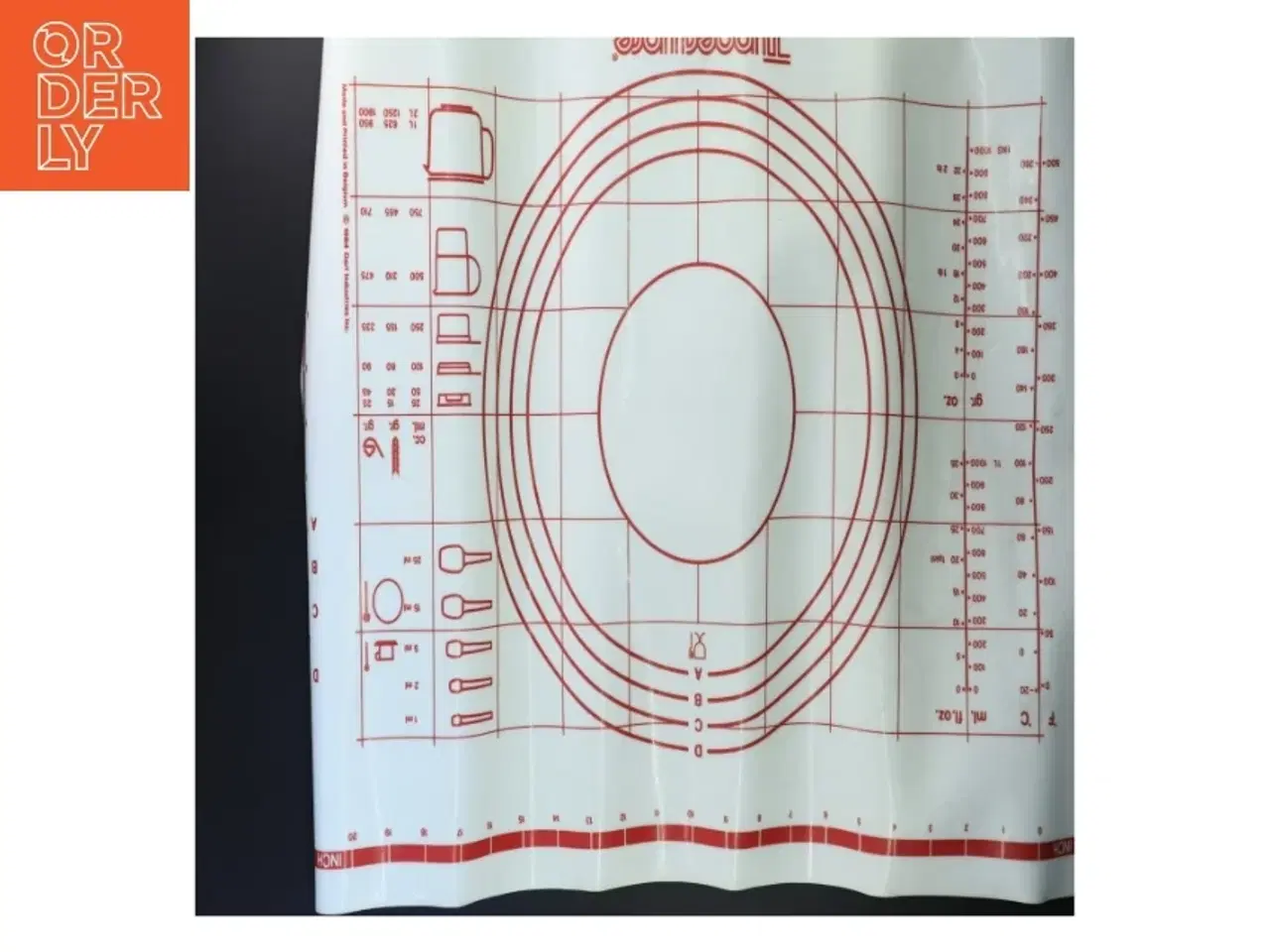 Billede 1 - Bageunderlag fra Tupperware med målinger (str. 60x45 cm)