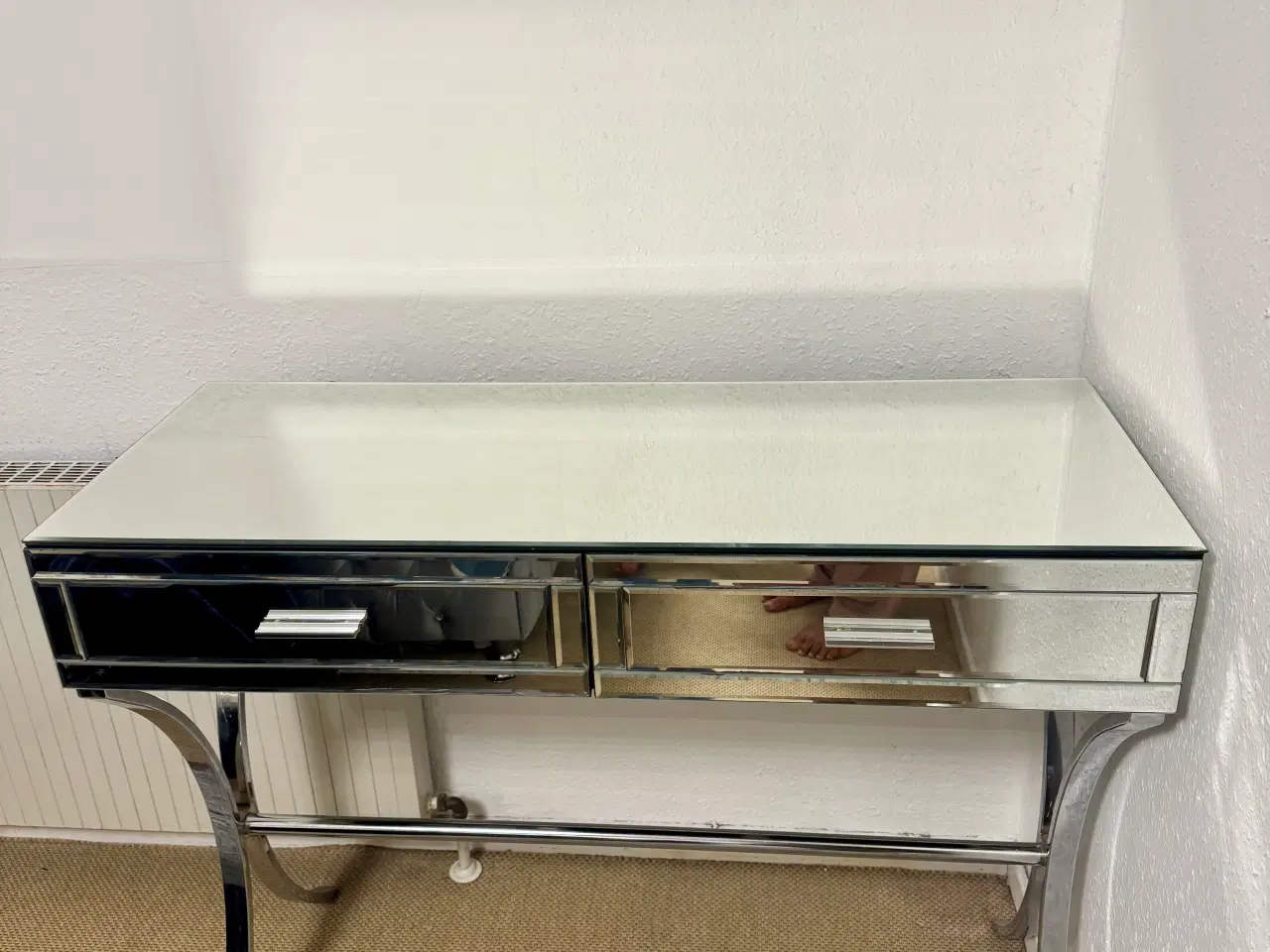 Billede 3 - Sminkebord af glas