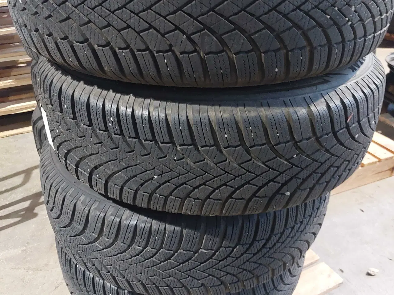 Billede 2 - 16" Vinterhjul til Yaris x  Str 205/65 R16 95 H