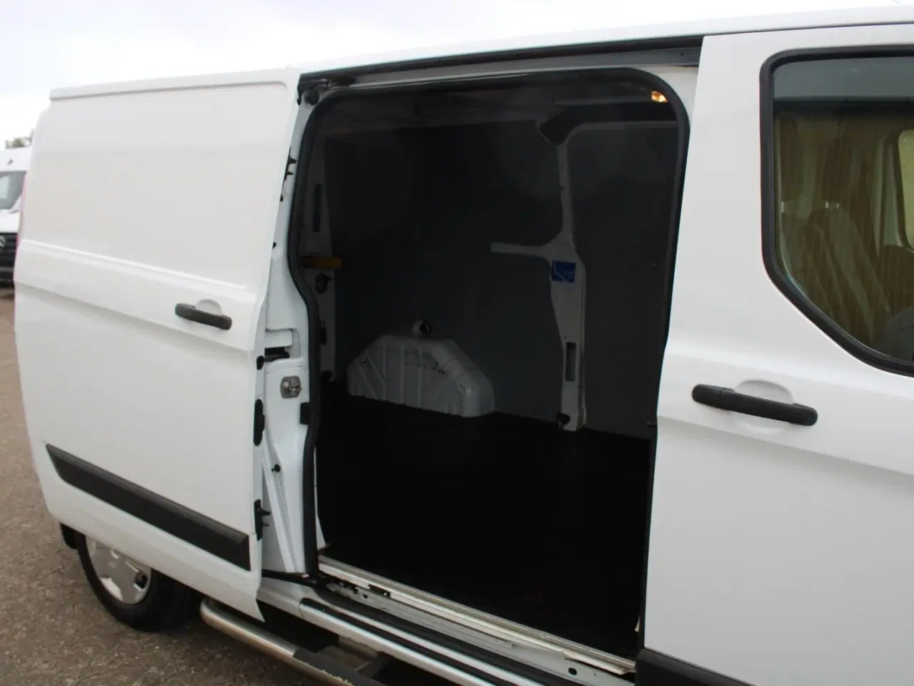 Billede 12 - Ford Transit Custom 300L 2,0 TDCi 130 Trend