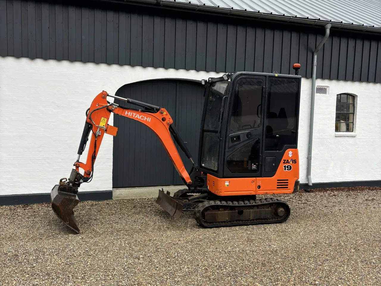 Billede 3 - Flot hitachi Minigraver sælges