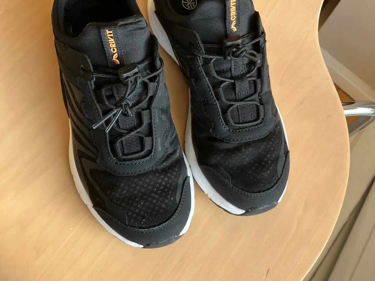 Billede 2 - Sorte Crivit letvægts sneakers str. 37