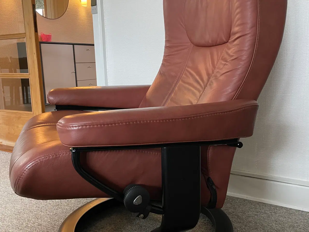 Billede 1 - Cognacfarvet læderstol