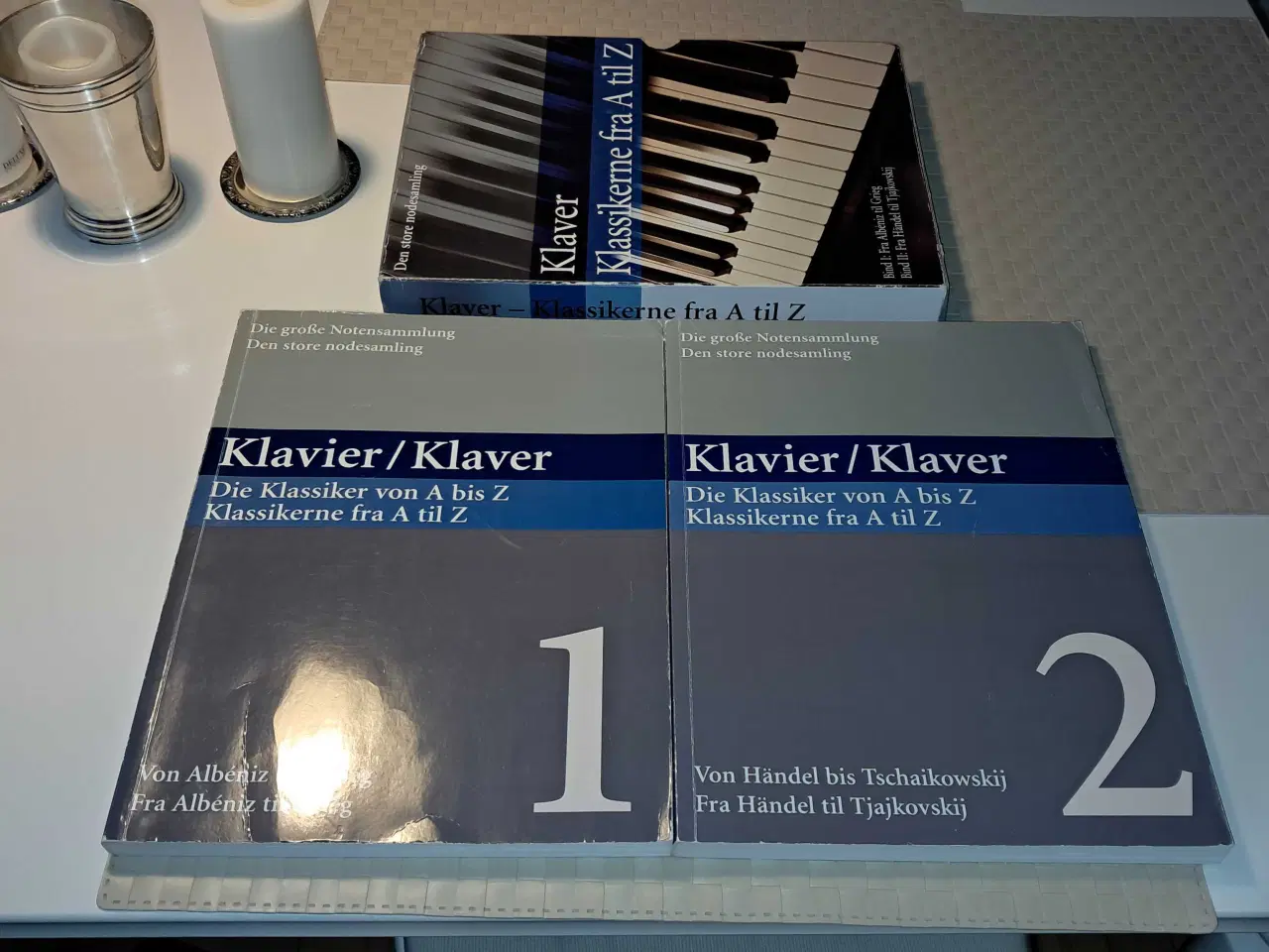 Billede 1 - To hæfter med klavernoder sælges.