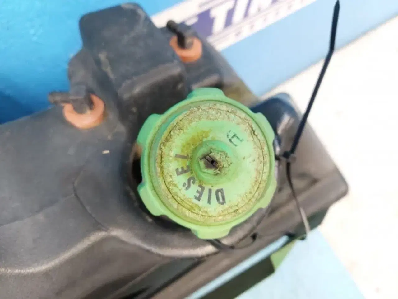 Billede 8 - John Deere 1585 TerrainCut Dieseltank TCA25430