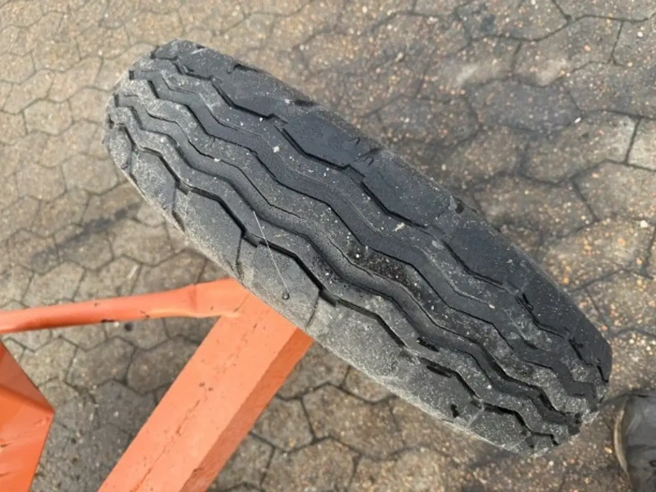 Billede 5 - Dronningborg 14" Skærebordsvogn