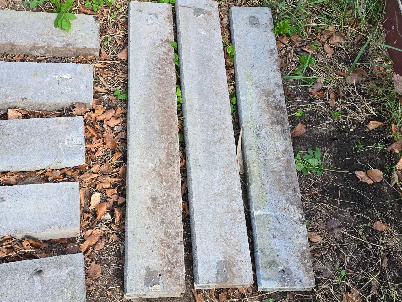 Billede 1 - 10 stk. Kantsten sælges