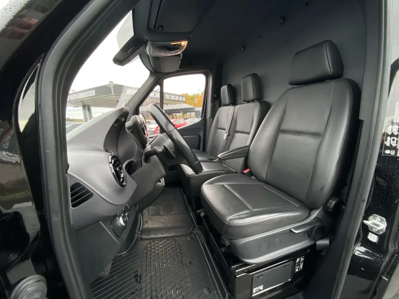 Billede 8 - Mercedes-Benz Sprinter 319 2,0 CDI A2 H2 RWD 9G-Tronic 190HK Van Aut.