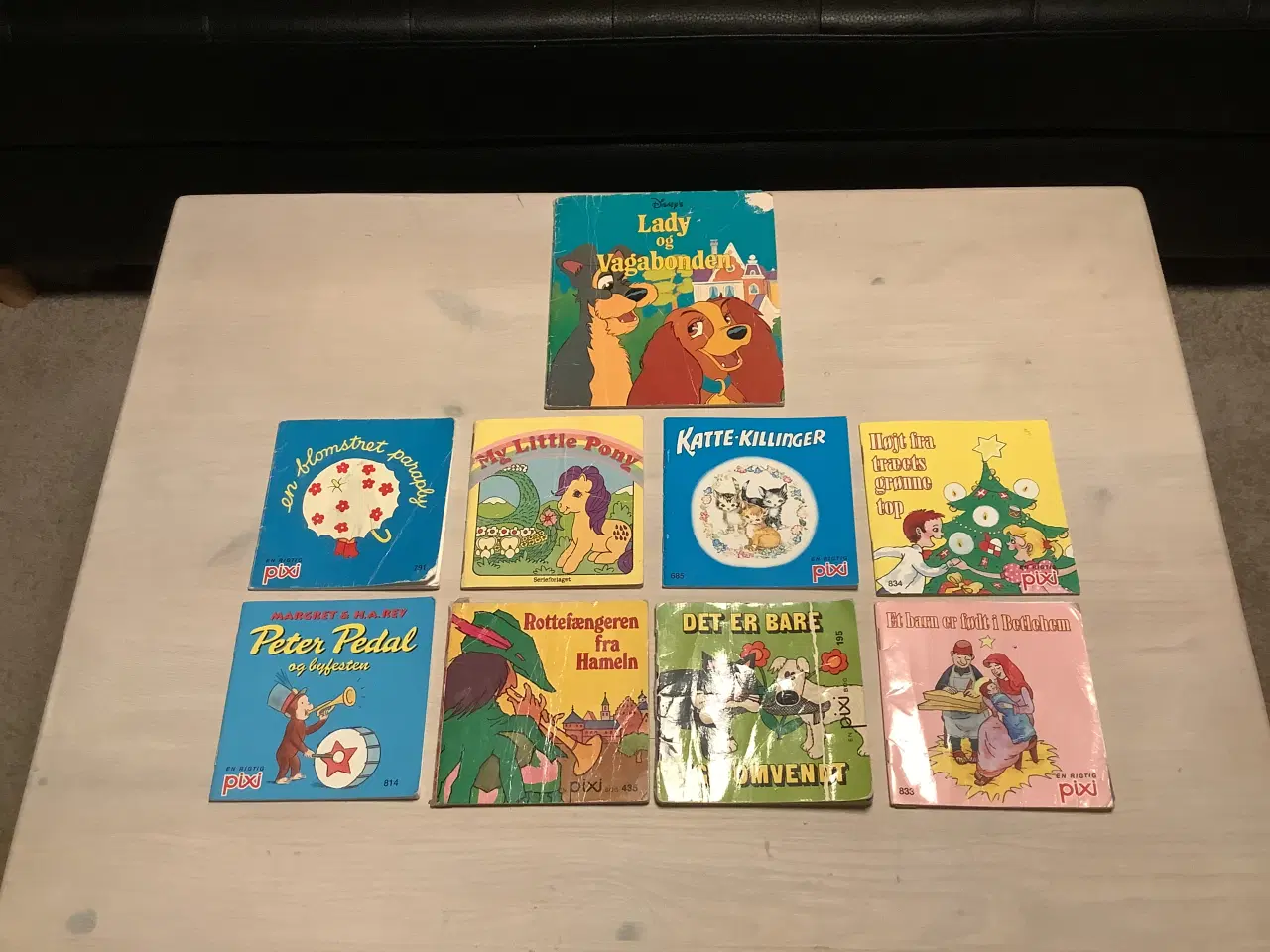 Billede 1 - Disney bog og samling små pixibøger og Inga Borg 