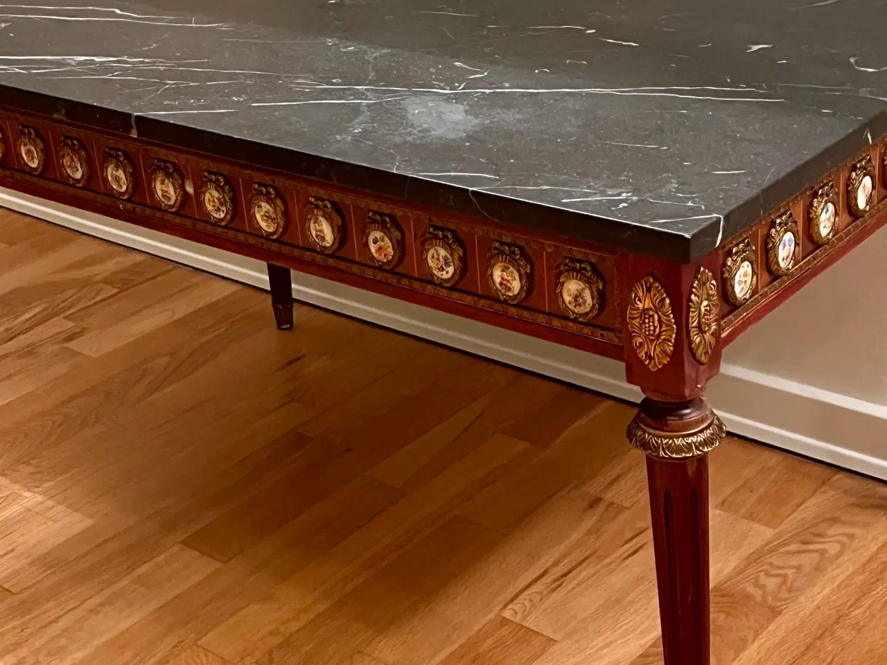 Billede 2 - Antikt spansk marmorbord. 