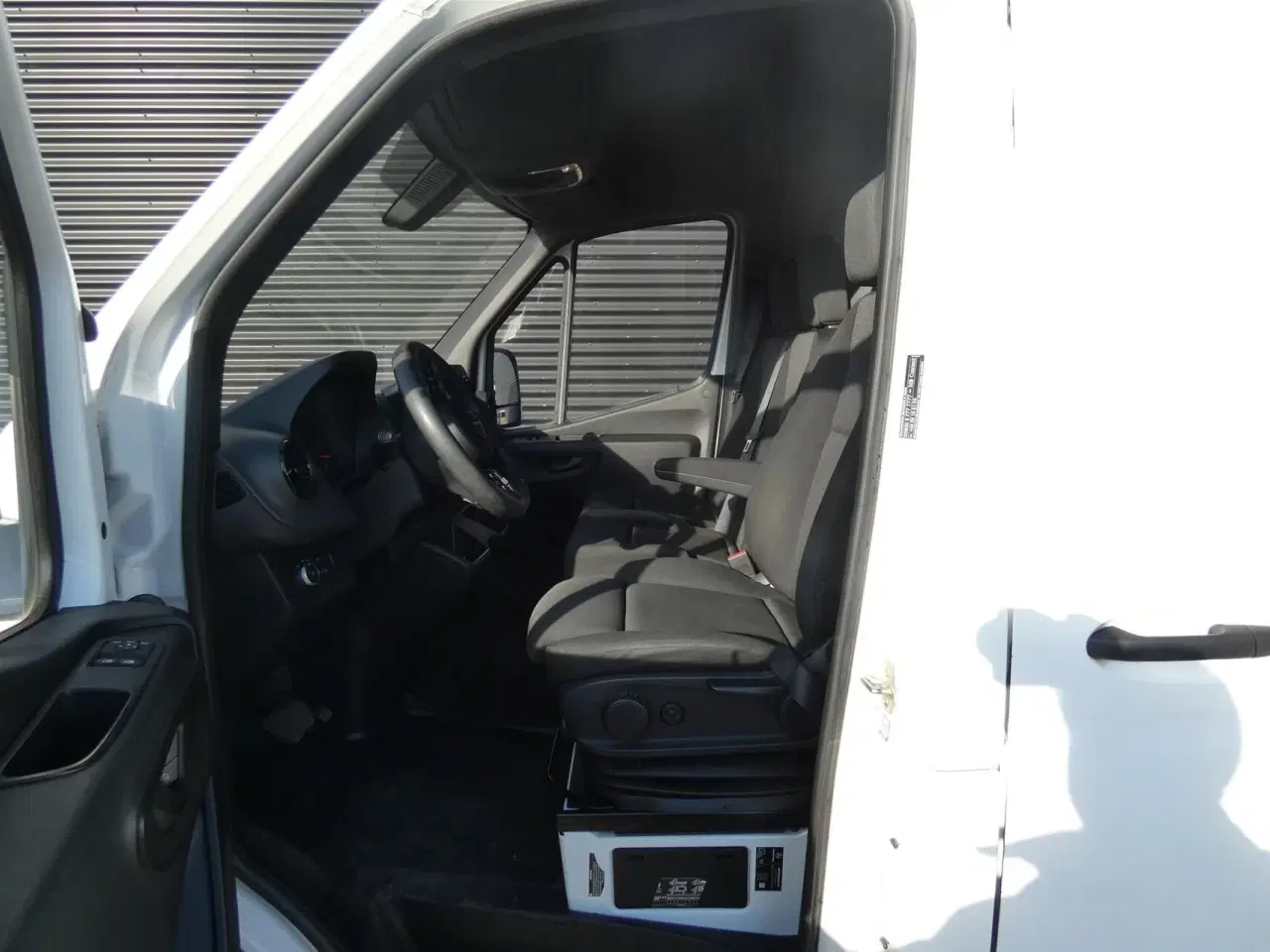 Billede 5 - Mercedes-Benz Sprinter 317 2,0 CDI A2 H2 RWD 9G-Tronic 170HK Van Aut.