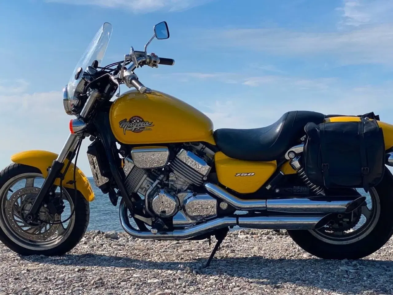 Billede 1 - Honda VF 750 C