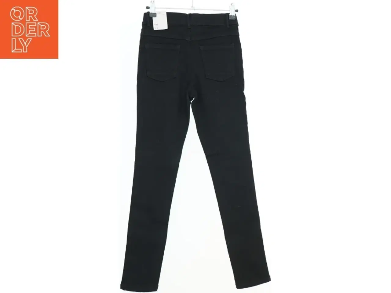 Billede 2 - Sorte skinny jeans (str. 146)