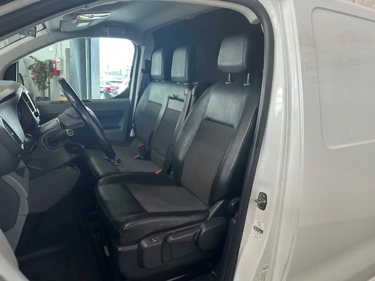 Billede 5 - Peugeot Expert 2,0 BlueHDi 122 L3 Premium Van