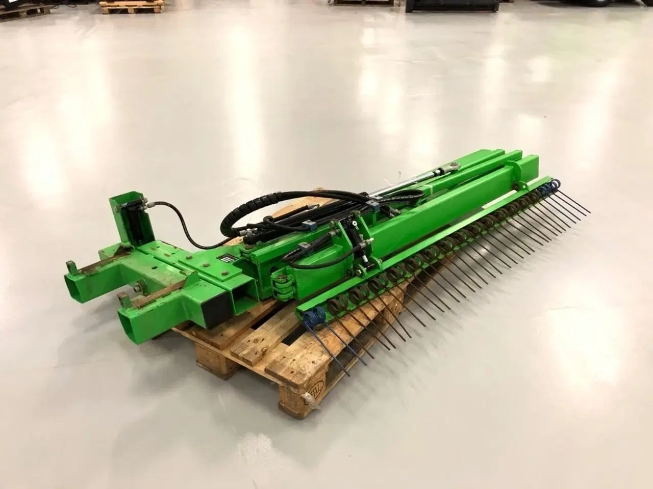 Billede 2 - Avant Halmrive