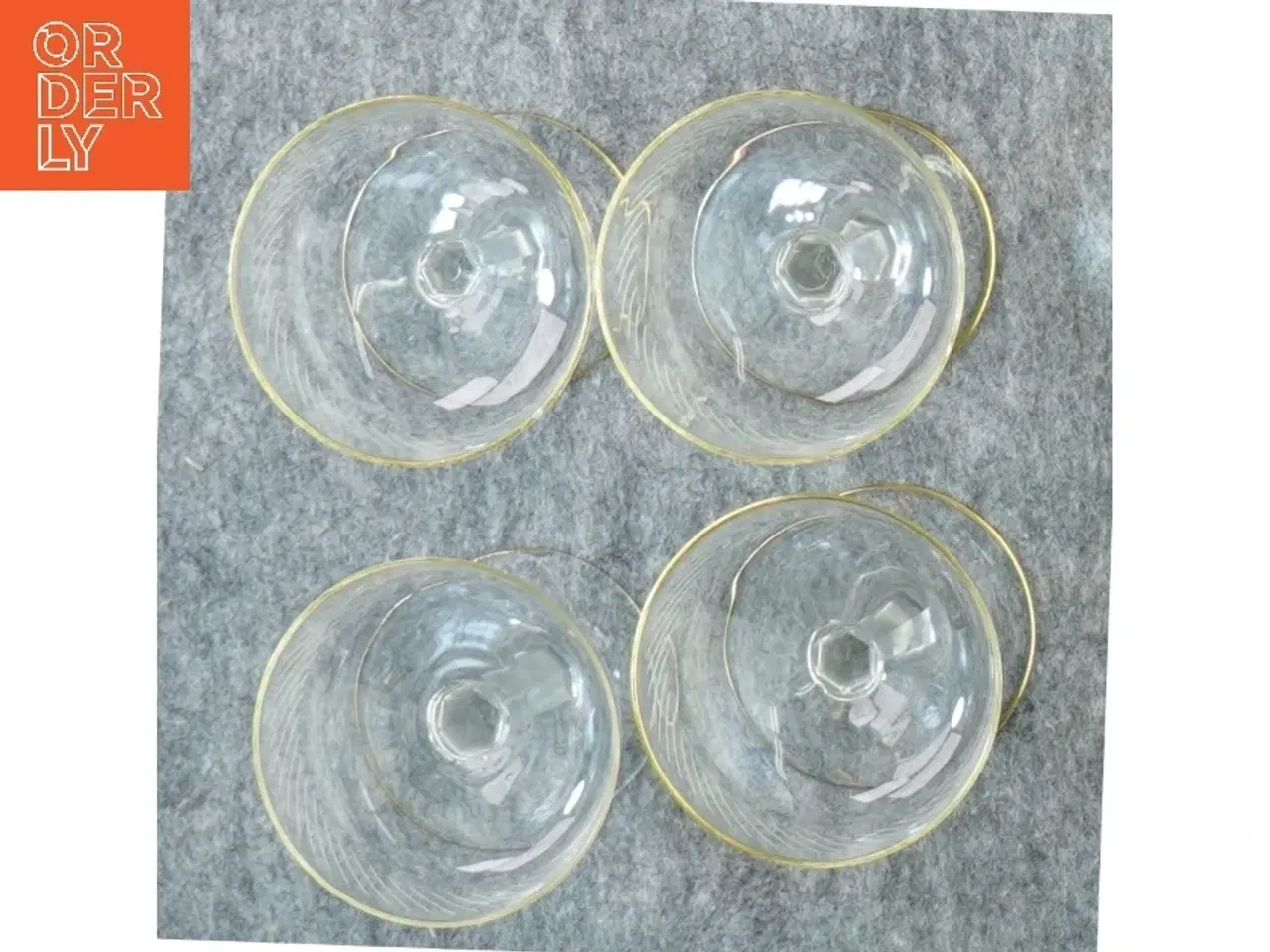 Billede 3 - Glas med guldkant (str. 8 x 7 cm)