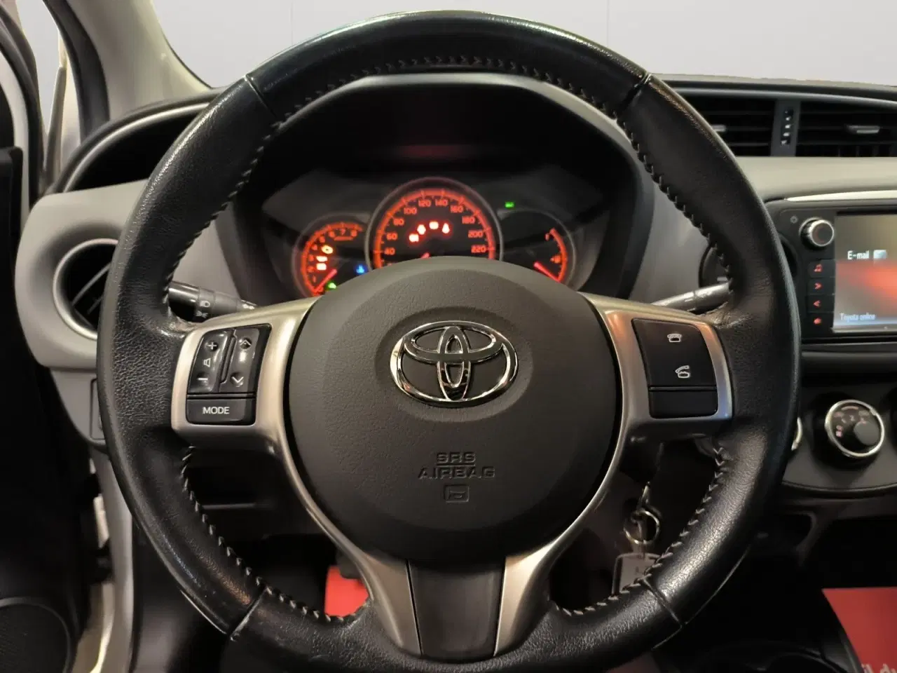 Billede 6 - Toyota Yaris 1,0 VVT-i T2 Touch