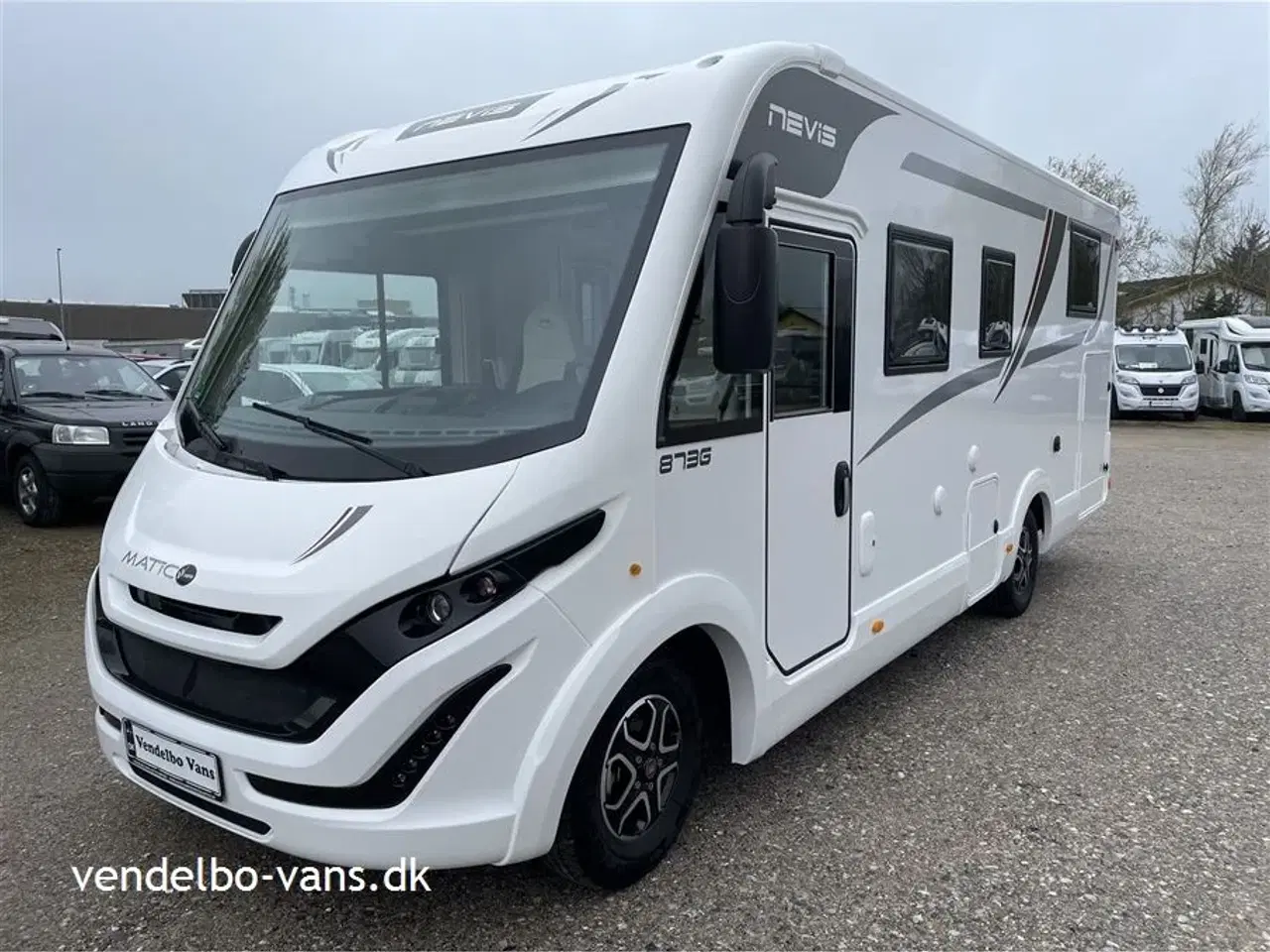 Billede 1 - 2024 - McLouis Nevis 873   180 HK og 9 trins automatgear - enkeltsenge og stor garage