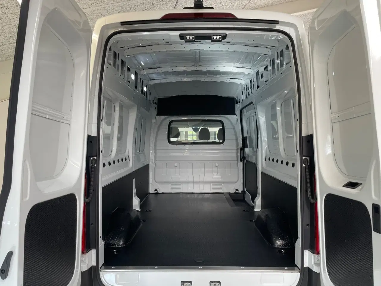 Billede 18 - Maxus e-Deliver 9 88 L3H3 Kassevogn