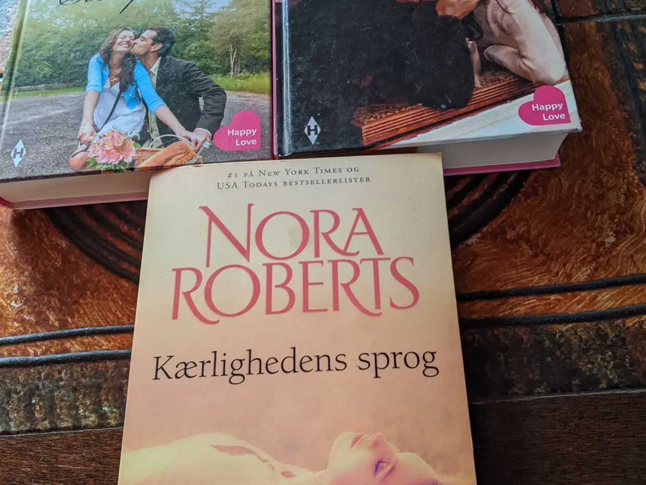 Billede 1 - Nora Roberts kærlighed/krimi bøger 