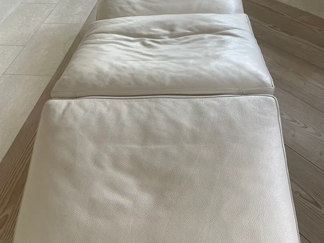 Billede 2 - Chaiselong Hvid læder Natuzzi 