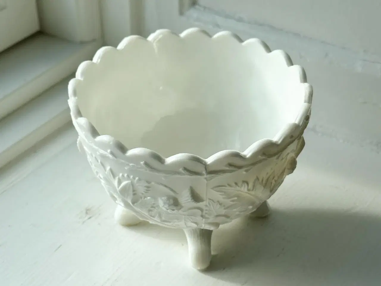 Billede 5 - Opalineglas, skål på 4 fødder