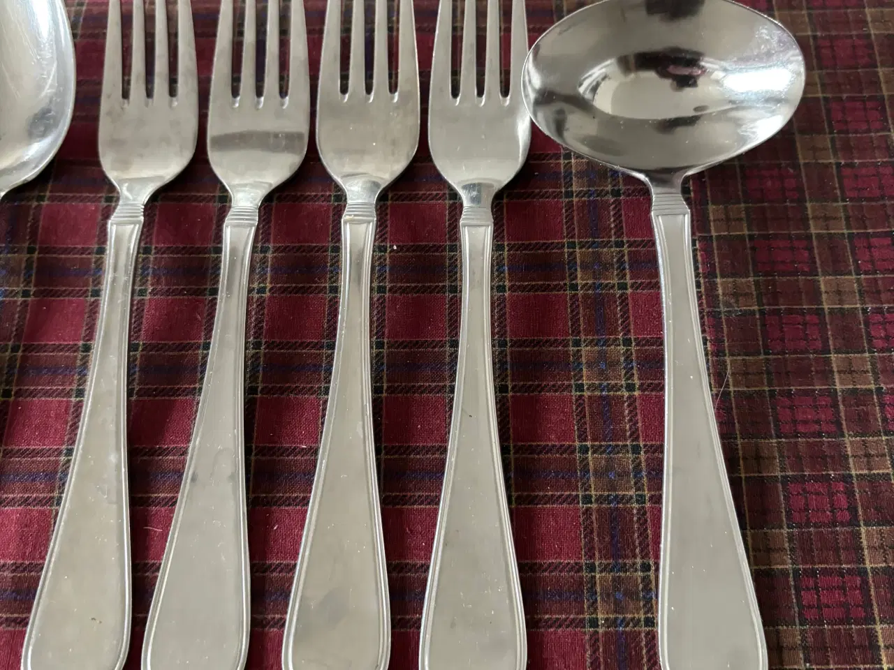 Billede 3 - Bestik Pil 4 gafler 4 skeer 1 kartf. Ske