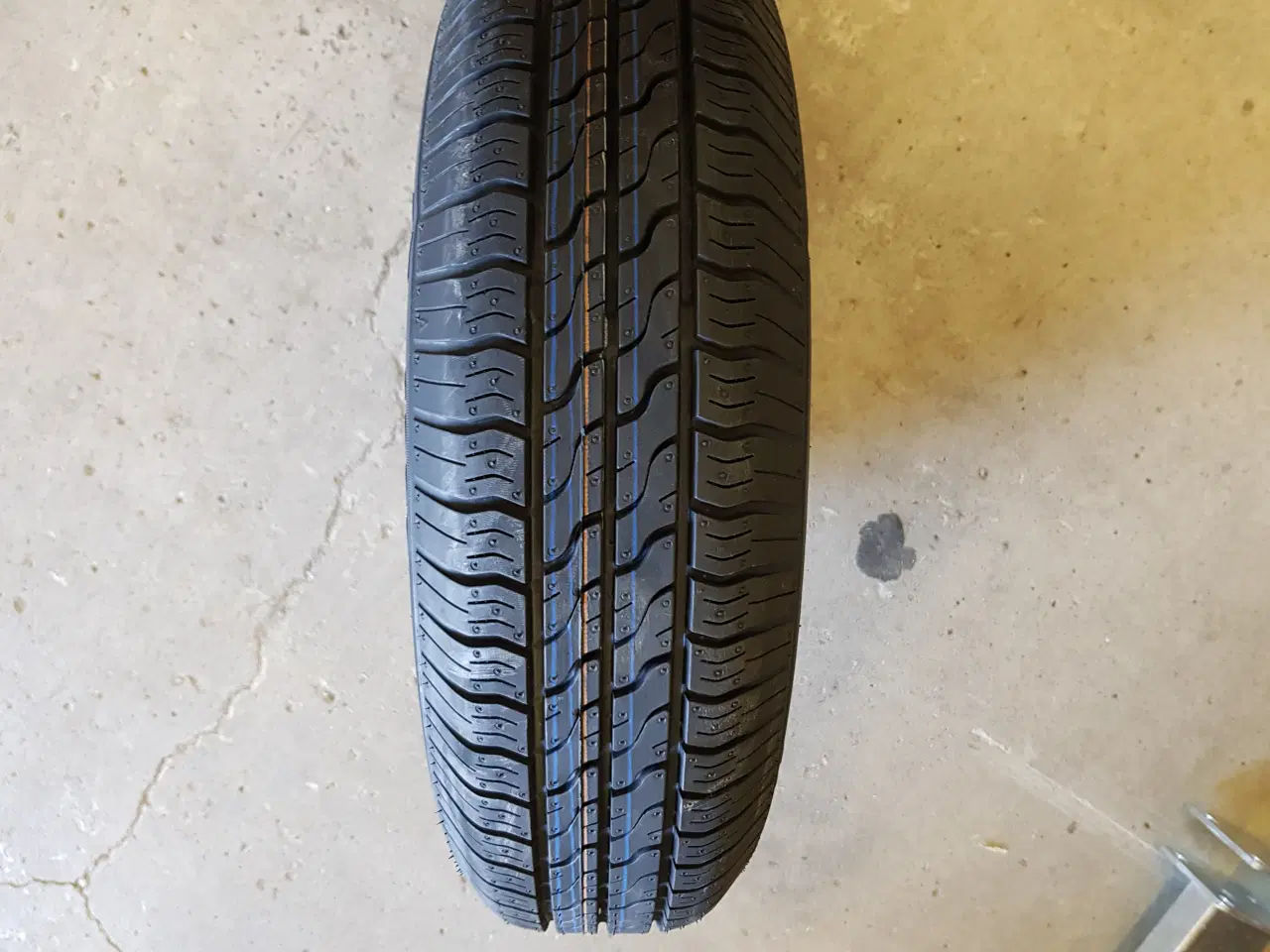 Billede 2 - Trailerhjul 155x80x13