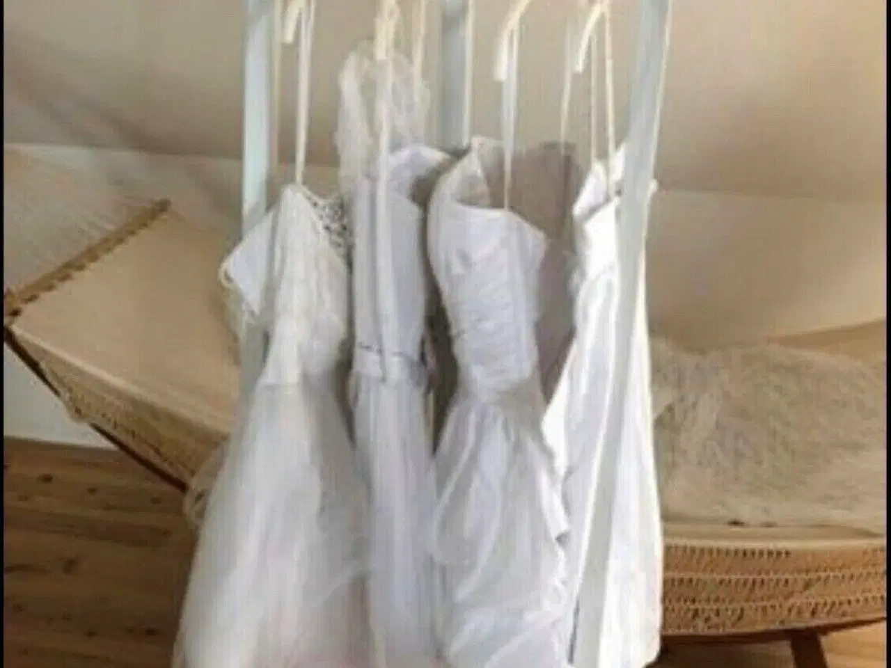 Billede 3 - Parti konfirmationskjoler 31 stk