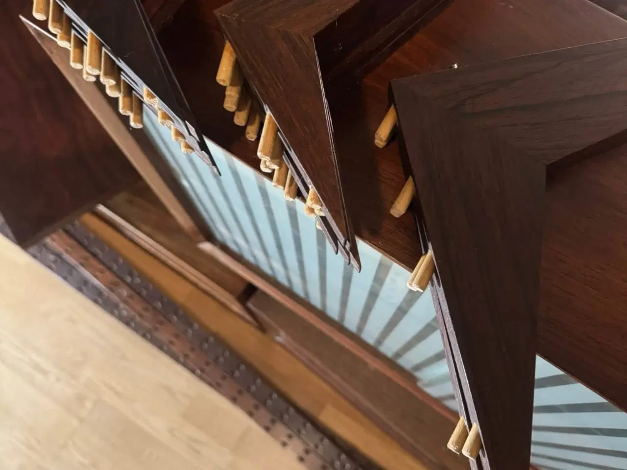 Billede 7 - Poul Cadovius. Væghængt reol system