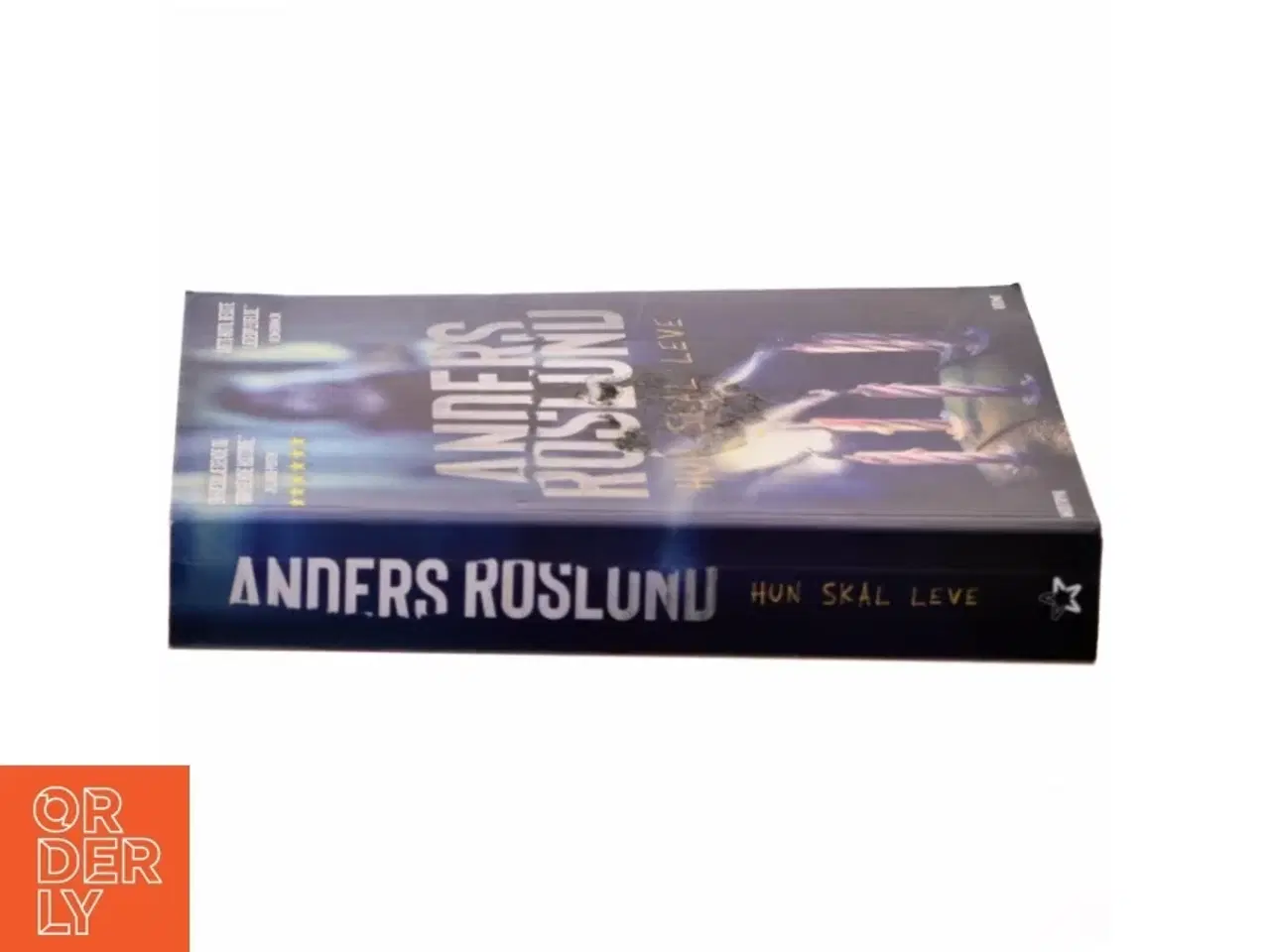 Billede 2 - Anders Roslund: Hun skal leve, Hardback fra Modtryk
