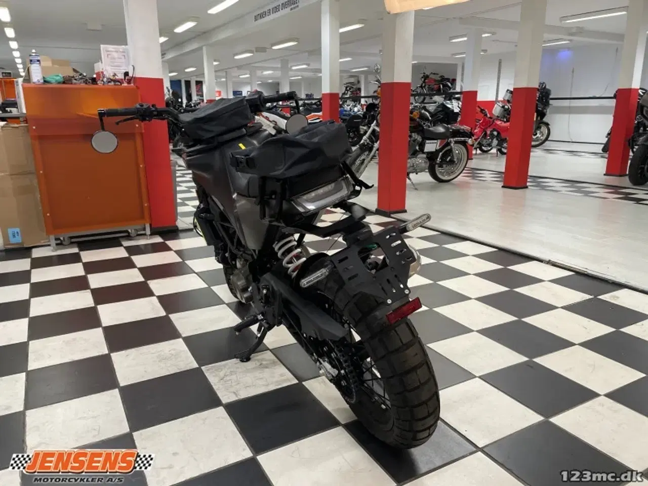 Billede 5 - Husqvarna Svartpilen 401