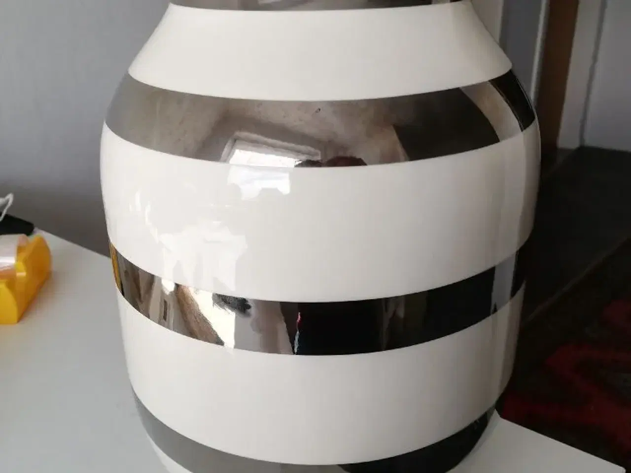 Billede 1 - Kahler vase med. Sølv striber 31cm høj