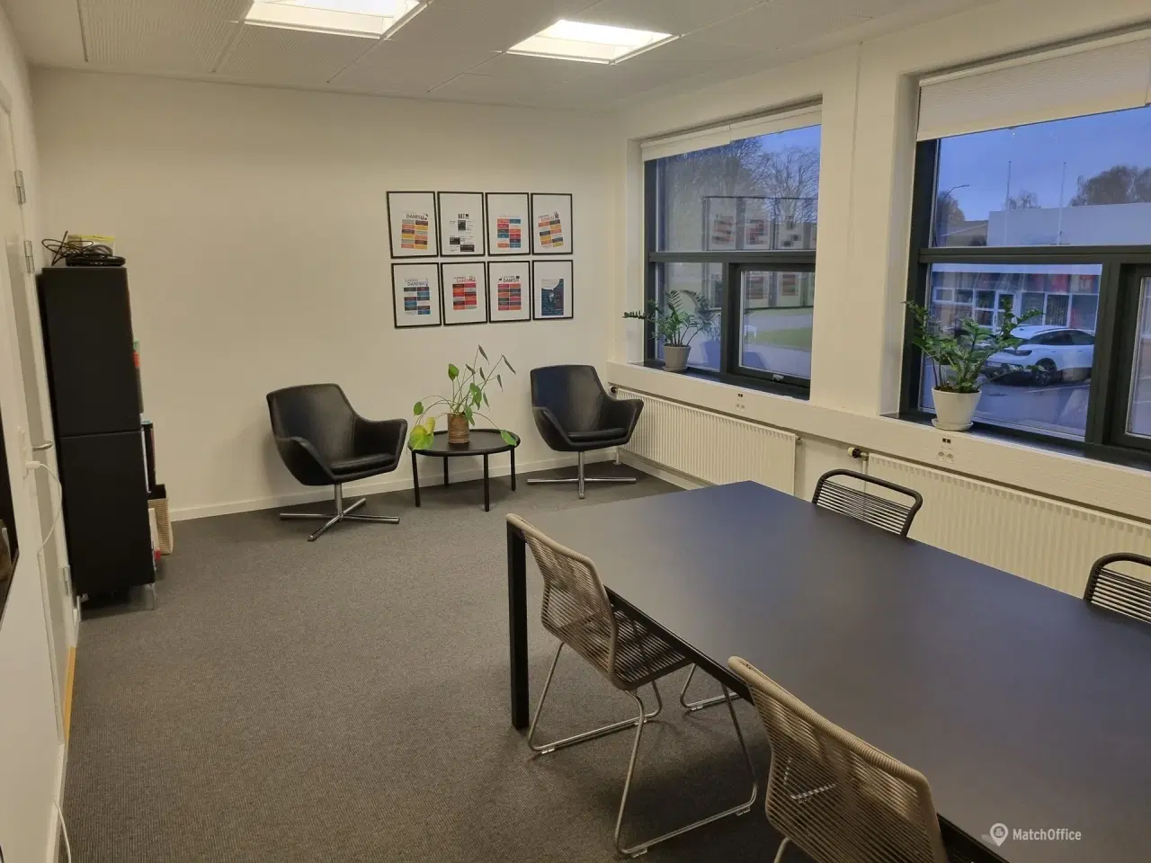 Billede 1 - Pæne kontorer med god indretning