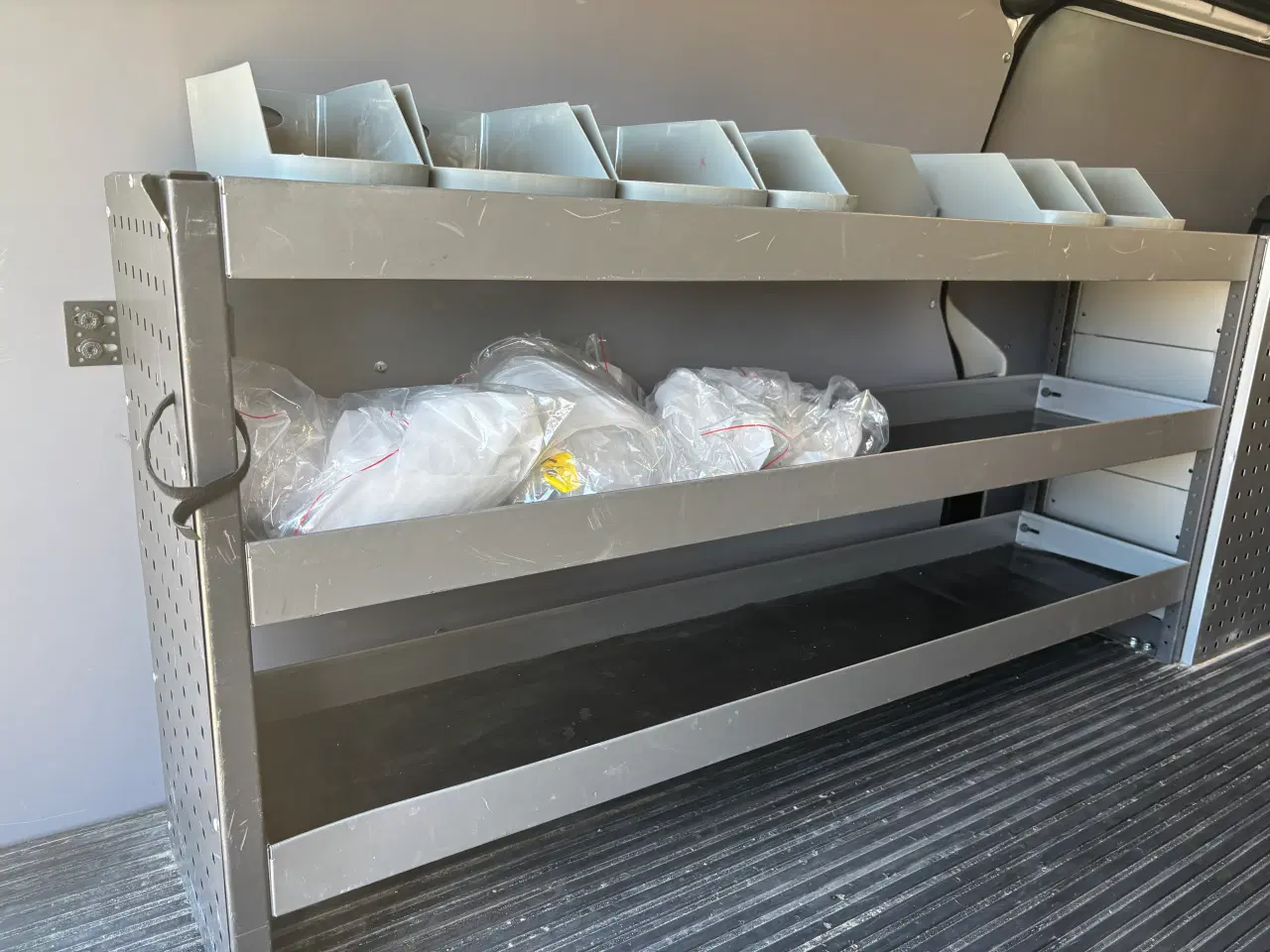 Billede 5 - System Edstrøm - Reoler og Skuffer m. dob bund 