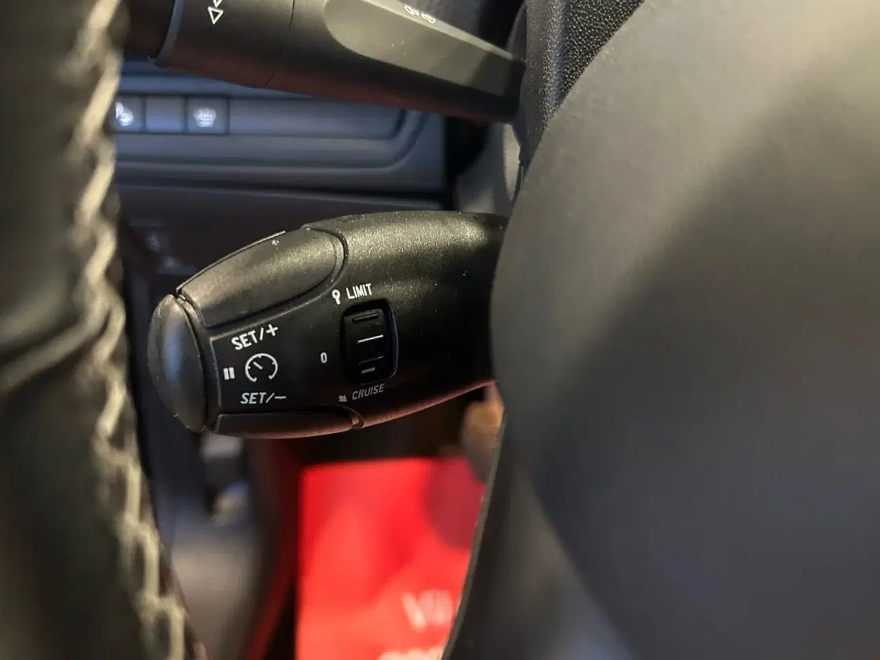 Billede 15 - Peugeot 2008 1,2 e-THP 130 Allure Sky