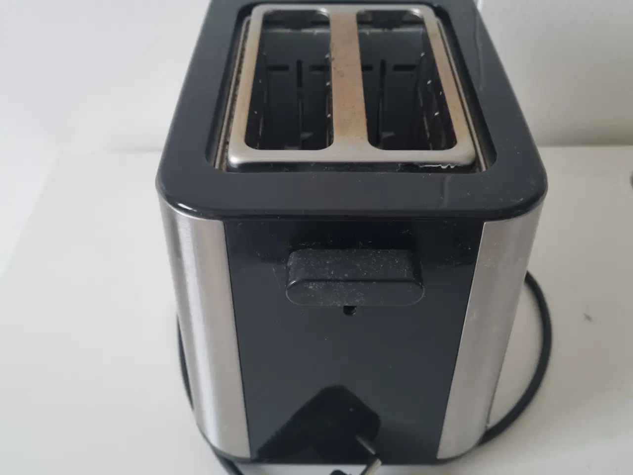 Billede 4 - Braun brødrister i rustfrit stål – funktionel og s