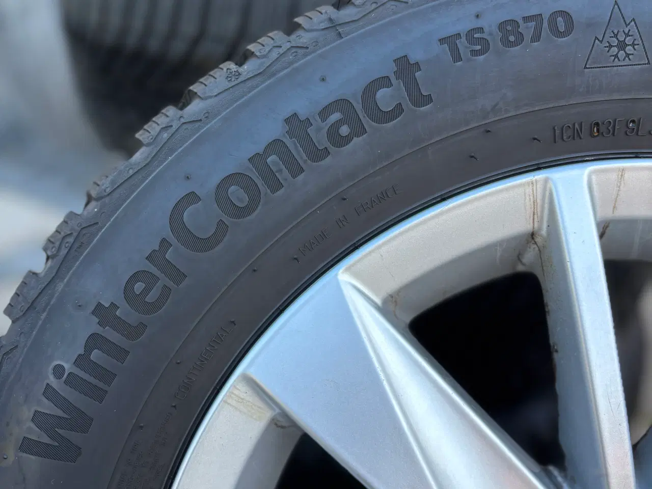 Billede 2 - GOLF Vll - Vinterhjul. Continental-Dæk 195/65 R15 