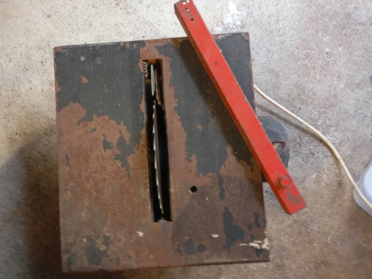 Billede 3 - Bordrundsav. 