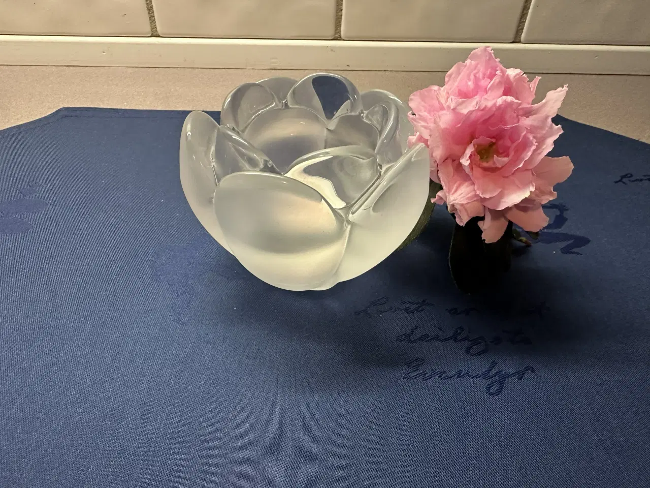 Billede 1 - Unik Lotus lysestage fra Holmegaard matteret