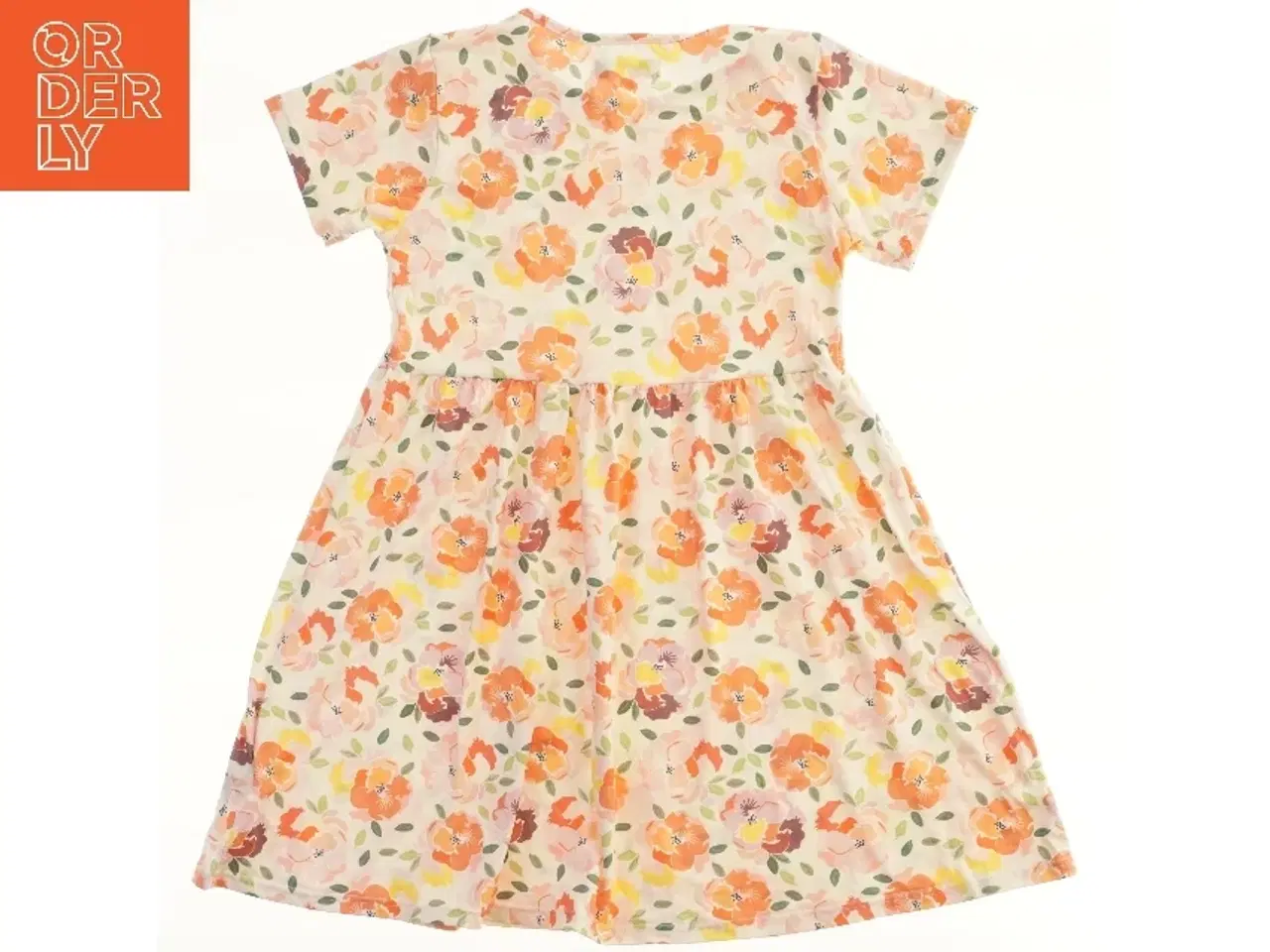Billede 1 - Blomsterkjole til børn fra LIBERTÉ Ami (str. 122)