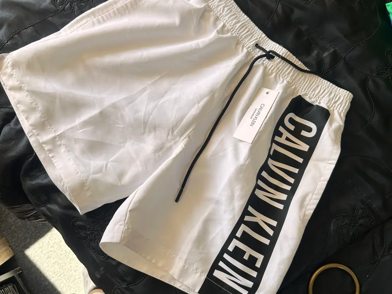 Billede 2 - Calvin Klein bade short str Small 