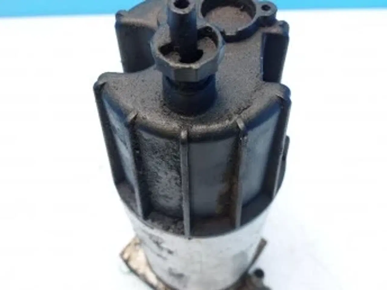 Billede 12 - Deutz Brændstoffilterhus 04291642