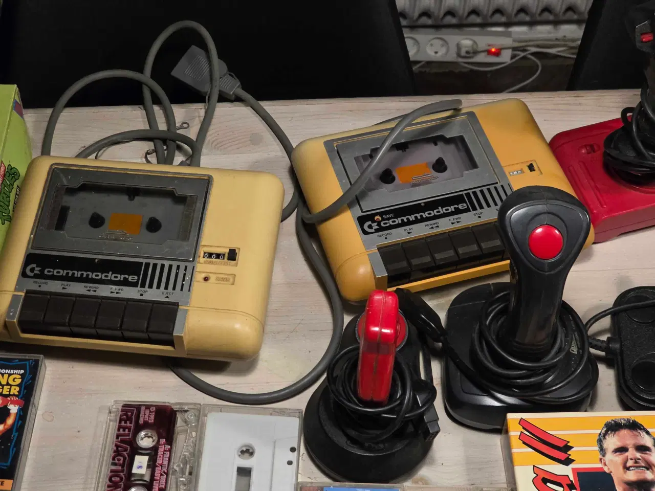 Billede 7 - 2 Commodore 64, Spil og Tilbehør