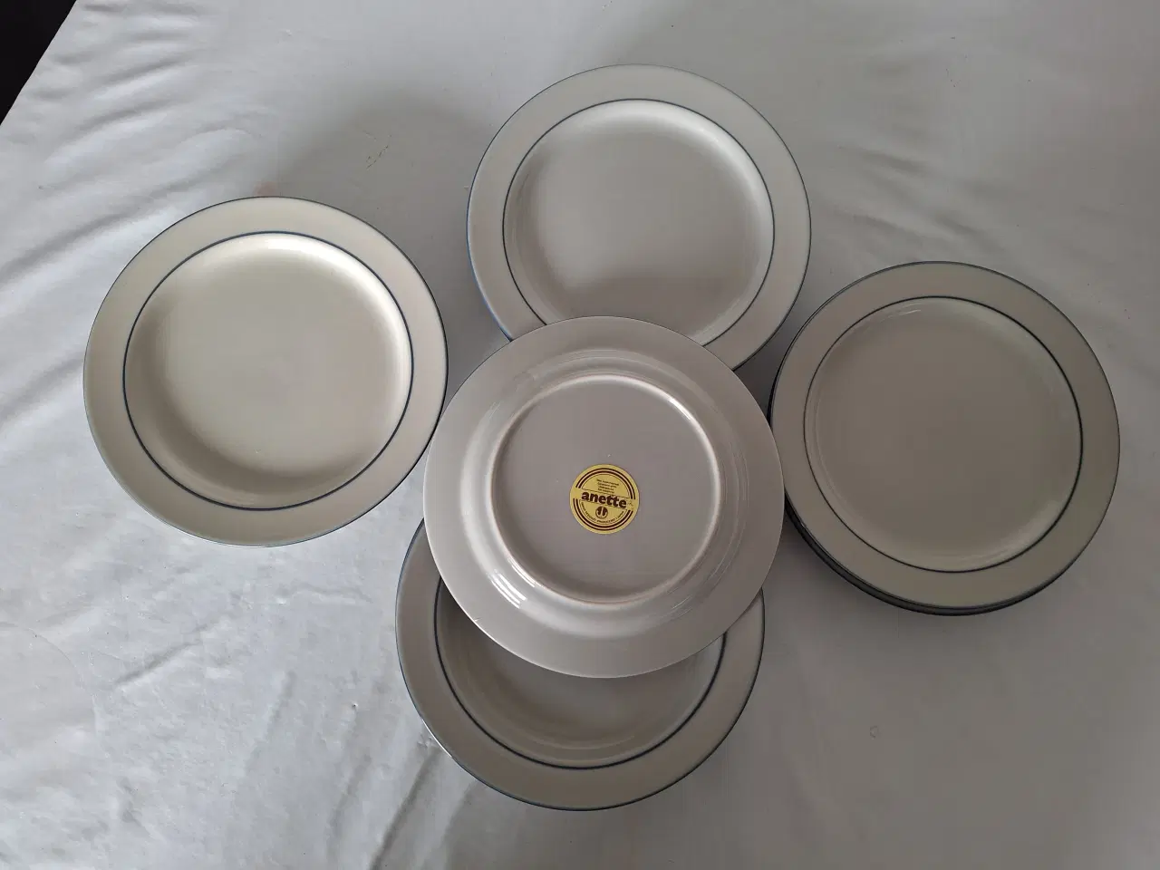 Billede 2 - Tallerkener