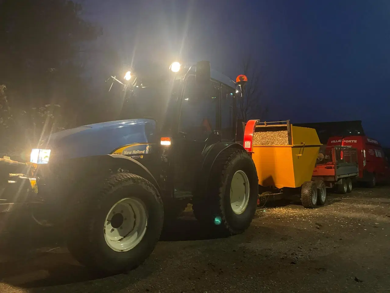 Billede 4 - New holland tce 55 (KUN 1400 TIMER) med kost 