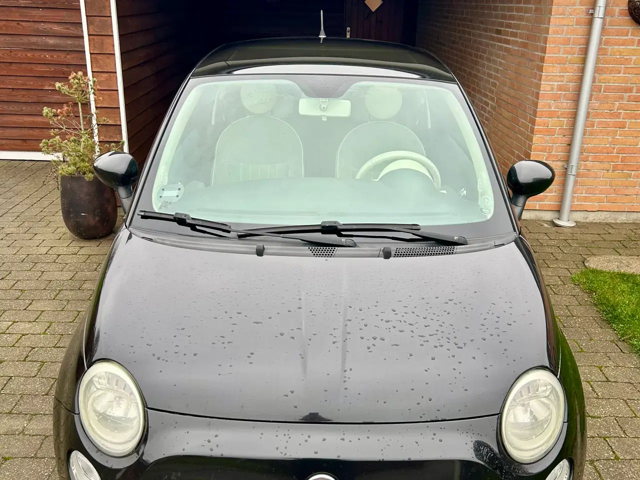 Billede 2 - Flot Fiat 500 med glastag🏎️