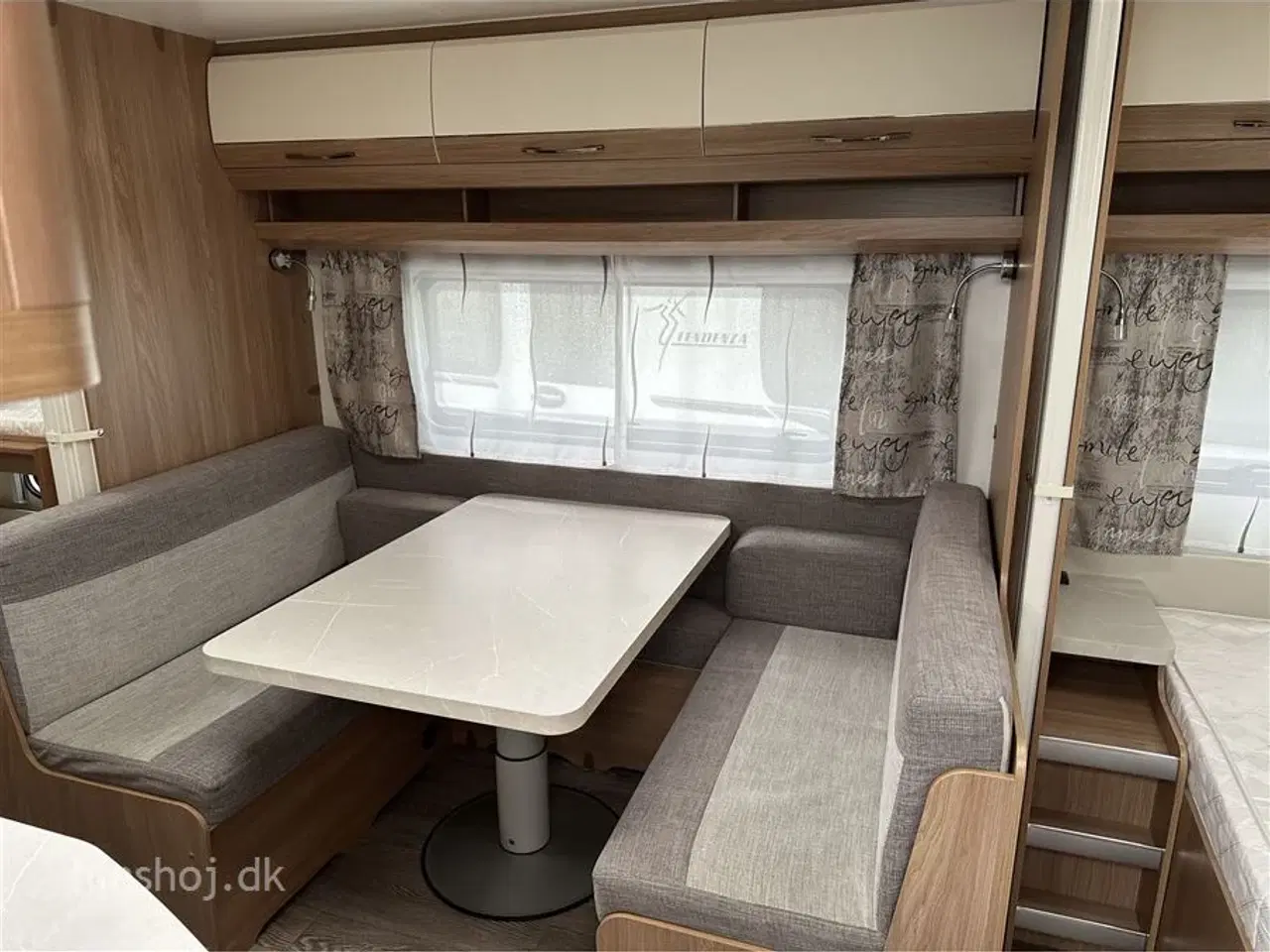 Billede 4 - 2021 - Hobby De Luxe 545 KMF Kampagne   Lækker køjevogn med 2 køjer fra Hinshøj Caravan A/S