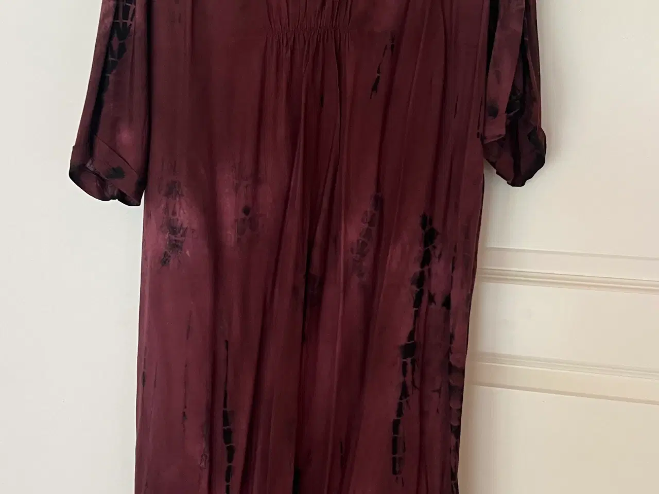 Billede 2 - QUE kjole – str. 40 (passer L/XL) 